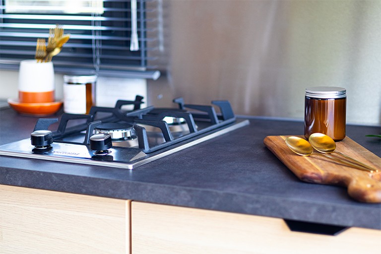 HekipiaAmerica-FrontierWagon-Interiors-11